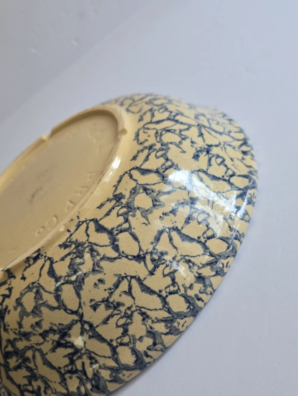 Vintage Robinson Ransbottom Pottery RRP Roseville OH Blue Sponge Pasta Bowl 12